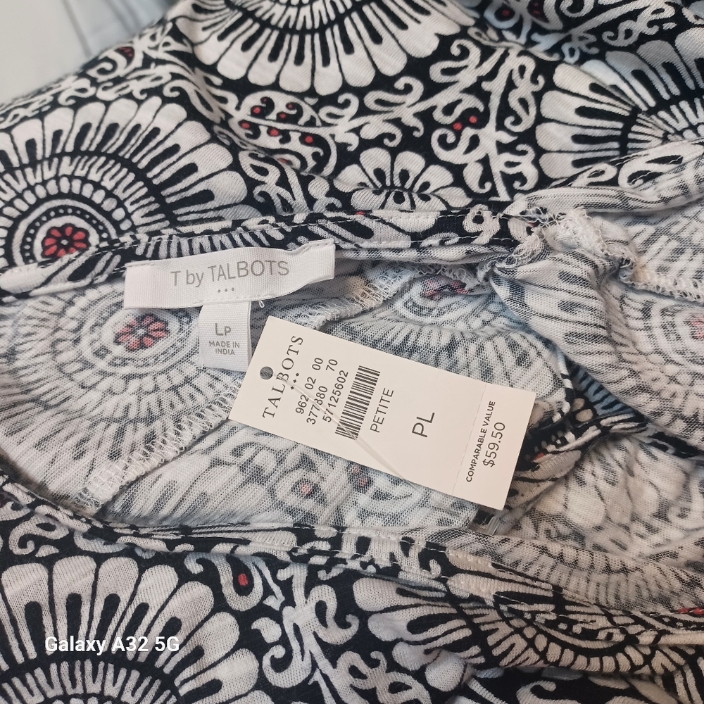 T by Talbots New Women Size LP Black and White Geometric Blouse - Picture 9 of 12